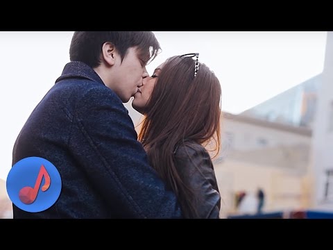 Видео: Тимур СПБ и Elvin Grey - Избалованная [Новые Клипы 2021]