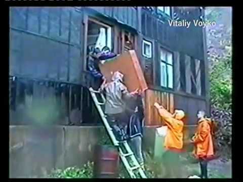 Видео: Тайфун "Русса": ливни и сели атаковали Невельск (2002 год)