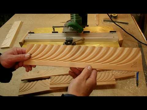 Видео: Декор на деревянной панели. Applying decor on a wooden panel.