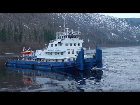 Видео: Енисейское речное пароходство отметило 90-летний юбилей