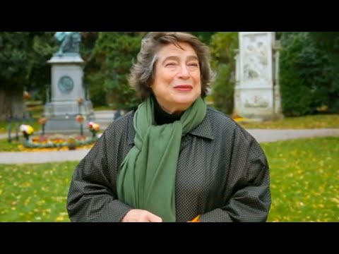 Видео: Елизавета Леонская. Чем пластинка черней, тем ее доиграть невозможней