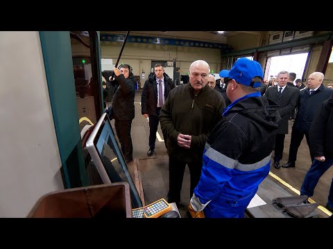 Видео: Лукашенко: Да мне позвони в приёмную, скажи, что НЕ ТАК делается! Отрегулируем! / Житковичский район