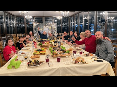 Видео: Пригласили на ДР и заставили готовить) День рождения цыганки Галины @galina_kuhnya @ARSENDALI