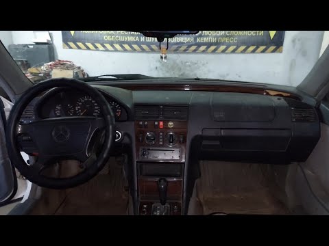 Видео: MERCEDES W202 С180. Замена радиатора печки.