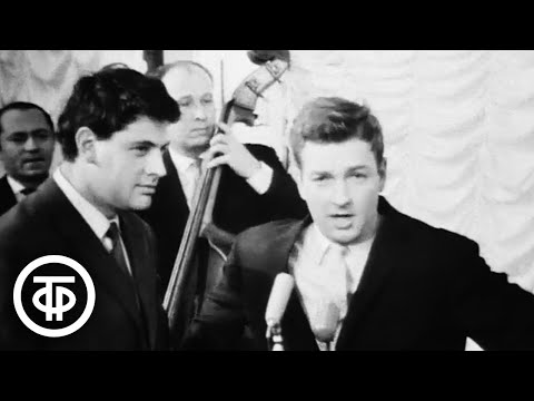 Видео: Ширвиндт и Державин. Пародия. Английская песня в переводе на русский язык (1966)