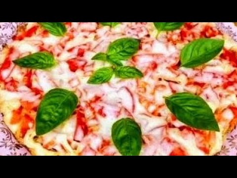 Видео: Как накормить всю семью ЛЕНИВОЙ ПИЦЦЕЙ - из КАБАЧКА  ! За 10 минут , на сковородке !