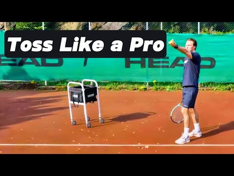 Видео: Как каждый раз идеально подбрасывать теннисный мяч