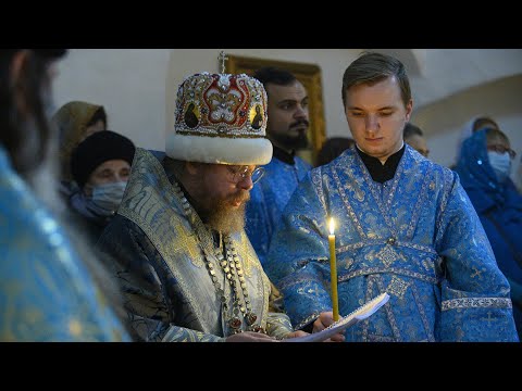 Видео: Литургия древнерусским чином в праздник Покрова Пресвятой Богородицы