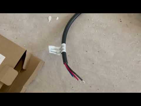 Видео: Комплектация магнитной трековой системы для натяжных потолков SLOTT for TECHNOLIGHT.