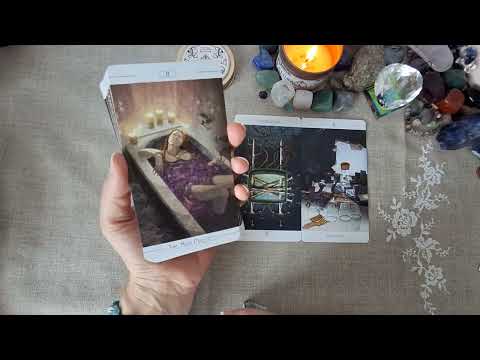 Видео: Кое е скритото между вас? - Вариант 2 🔮 #таро #любов #невидимо #енергия #яснота #осъзнаване #живот