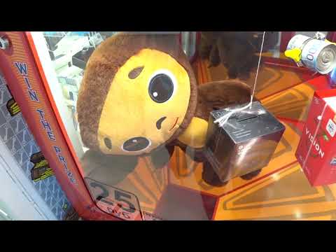 Видео: Проиграл Много Денег, но потом Выиграл Огромного Чебурашку