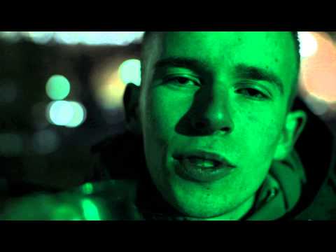 Видео: Стругаре/Муун - Ménage à trois