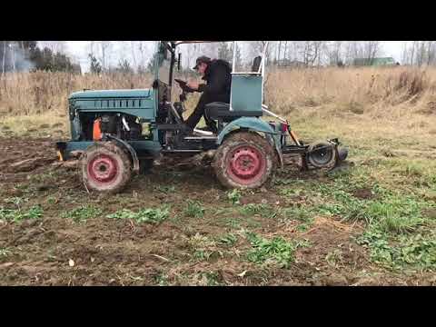 Видео: Вспашка плугом на электроактуаторах.