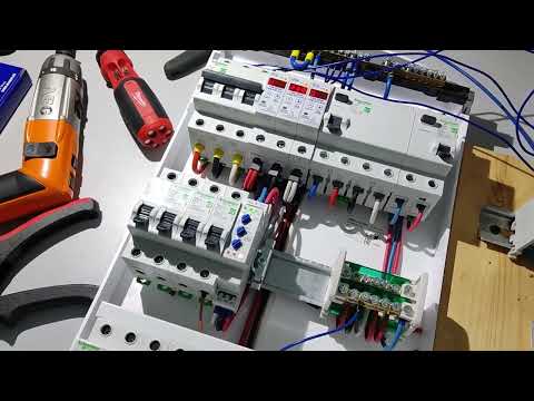 Видео: #maxelectriх Щит с контролем напряжения и приоритетом фаз