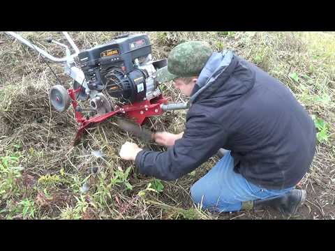 Видео: Мотоблок МКМ 3 на осенних работах.