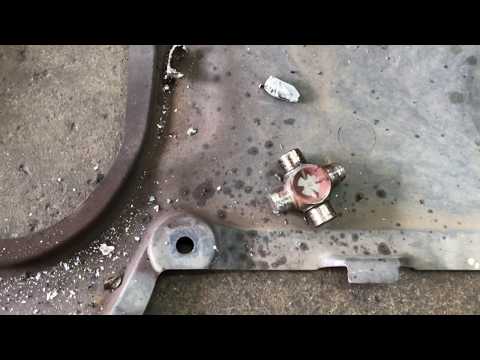 Видео: Замена переднего приводного вала Mercedes Benz E350 4 Matic 2013 года