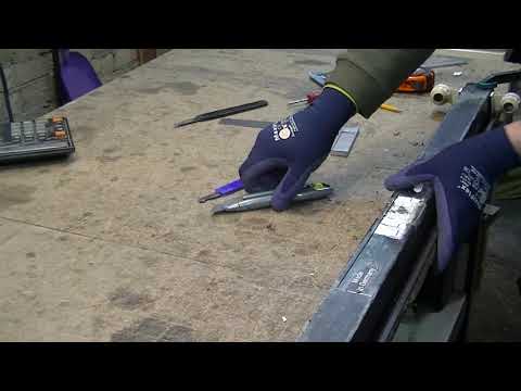 Видео: подробно про ремонт осветительной балки JUWEL