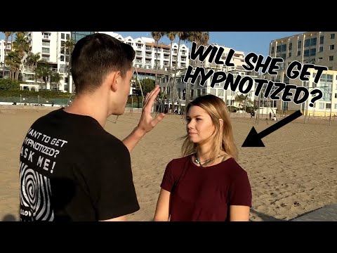 Видео: Что делать, если гипноз не работает | Демонстрация пляжного гипноза с подходом