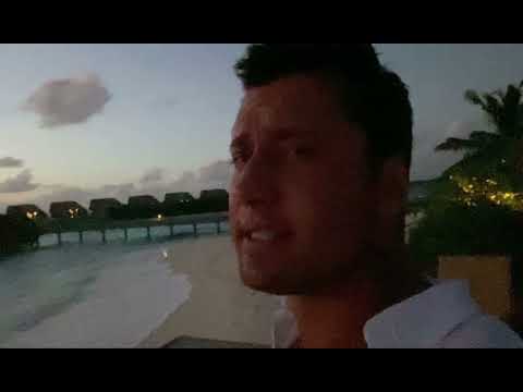 Видео: Павел Прилучный и Мирослава Карпович - закат на Мальдивах!