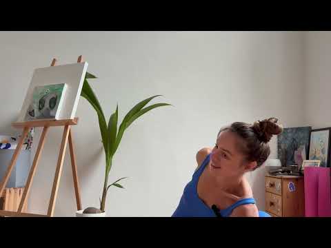 Видео: Короткий комплекс на проработку ног.