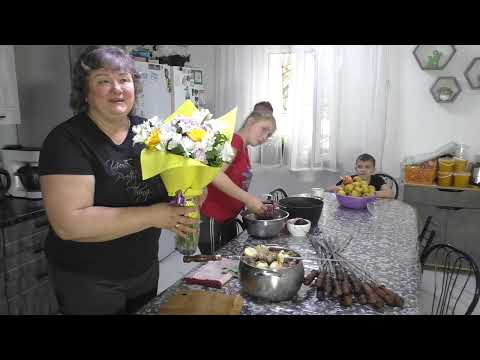 Видео: Закупили рыбы - Семья 💞13 детей💞 -шумно - очень нежные блинчики на воде