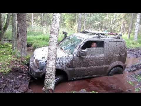 Видео: BADASS CREW #3 Дерево падает на машину. Глина. Вода. Грязь. Болото.