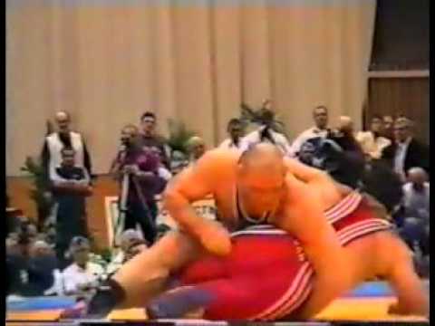 Видео: 130 кг. Финал. А. Карелин (Ч.Е. Минск 1998)