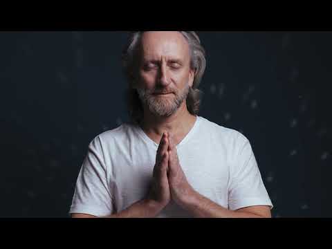 Видео: Молитва преображения. Читает Валерий Синельников