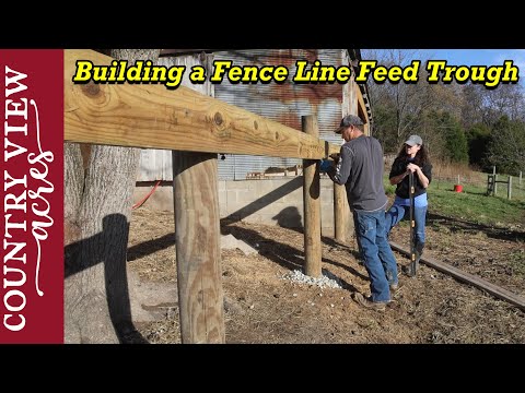 Видео: Строительство кормушки для скота на заборе для амбарного двора,