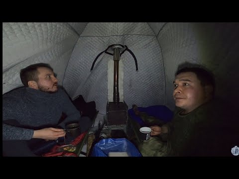 Видео: Зимний поход в лес с ночёвкой.