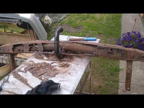 Видео: Разборка заднего бампера на части Пассат Б3. Неприятности / The rear bumper into pieces. Passat 35i