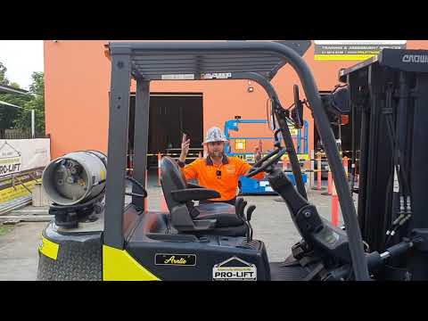 Видео: Как подготовить погрузчик к запуску | Pro-Lift Training FNQ