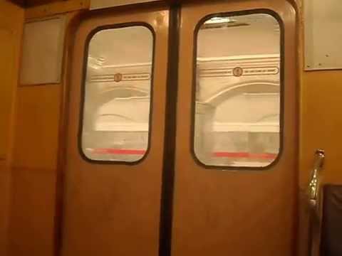 Видео: Saint Petersburg Metro M1 (KVL) - Jem (Ем) 3733
