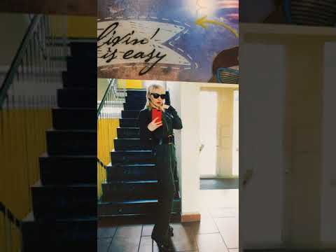 Видео: - Абрахам (Эстер) Хикс - Войти в вихрь по теме " Деньги" - Учение Абрахам - Abraham Hicks -