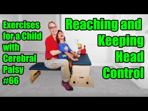 Видео: #66 Достижение и удержание контроля над головой: упражнения для ребенка с церебральным параличом
