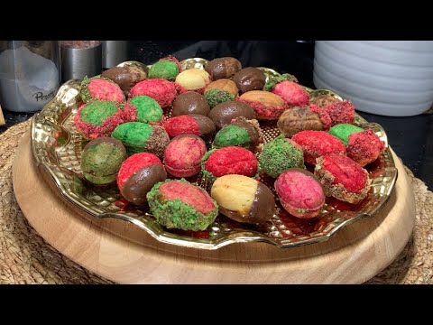 Видео: РАЗНОЦВЕТНЫЕ БАРХАТНЫЕ ОРЕШКИ❗️ Орешки с вареной сгущенкой ! Хрустящие орешки в орешнице!