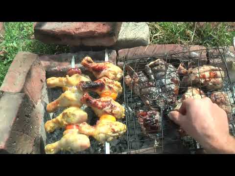 Видео: Шашлык из сома скумбрии или курицы? Что победит? #шашлык #курица #сомы #скумбрия #рецепт #еда