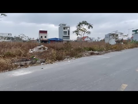Видео: 👉 150 м хаоса: смотрите, как мы очищаем самый заросший тротуар!