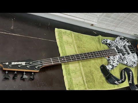 Видео: Бас гитара Ibanez TR series, Korea 1994. Техническое обслуживание и ремонт.