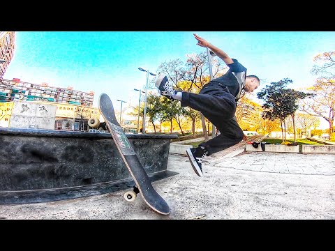 Видео: ЧУТЬ НЕ СЛОМАЛСЯ В БАРСЕЛОНЕ!