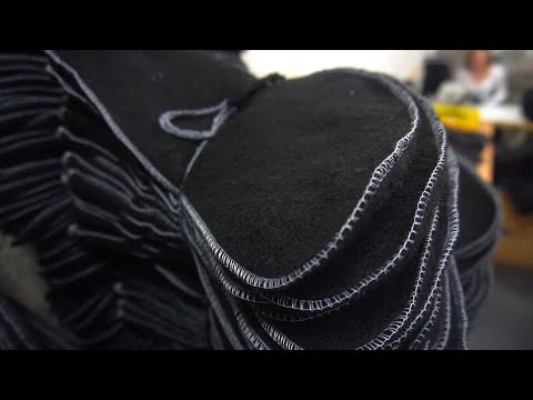 Видео: Войлочные чулки для резиновых сапог отшивают на ставрополье