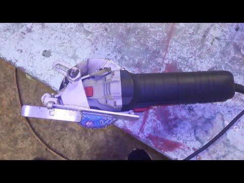 Видео: Классное приспособление для болгарки. Ровный рез легко. Ручная циркулярка, Штроборез из болгарки.
