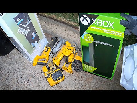 Видео: Сбор мусора на обочине дороги «Они ОГРОМНЫЕ!»