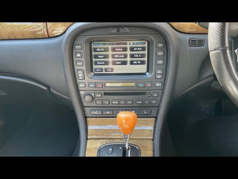 Видео: Как подключить телефон к Jaguar S-type и X-type