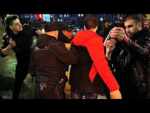 Видео: ЛЕВ ПРОТИВ - МАССОВЫЙ ТРЕШ / ТОЛПА HAPKOMAHOB ПРОТИВ ПОЛИЦИИ