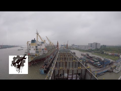 Видео: Завод и подъём в ПЛАВУЧИЙ ДОК/Таймлапс