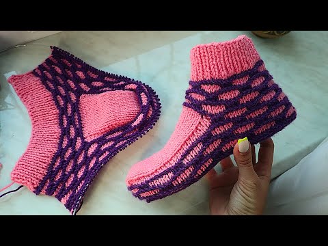 Видео: Домашние вязаные тапочки с узором. Вяжем спицами на любой взрослый размер