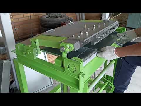 Видео: листогиб для изготовления фасадных кассет.