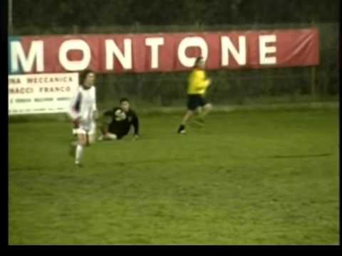 Видео: Тренировка футболистов.Тактика по схеме 4-2-3-1 и 3-4-1-2 (Италия)