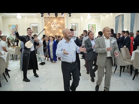 Видео: Құдаларды қарсалу - Шабыт тобы (құда күту)